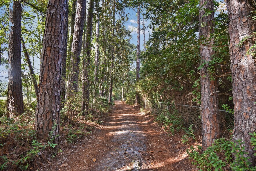 More Photos Of 11595 Normandy Blvd, Jacksonville Land For Sale