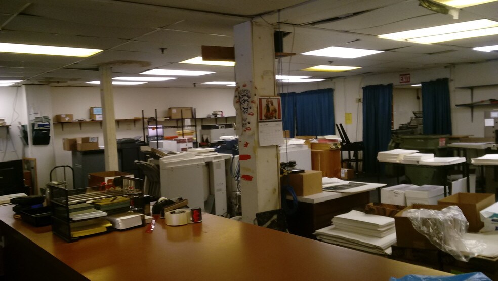 More Photos Of 2 Birch St, Willimantic Flex For Sale