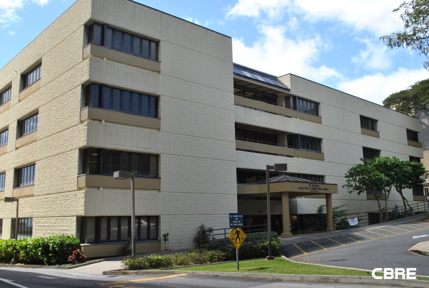 More Photos Of 2228-2230 Liliha St, Honolulu Medical For Lease