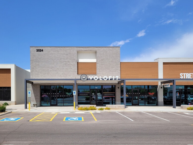 More Photos Of 2524 S San Tan Village Pkwy, Gilbert Storefront For Lease