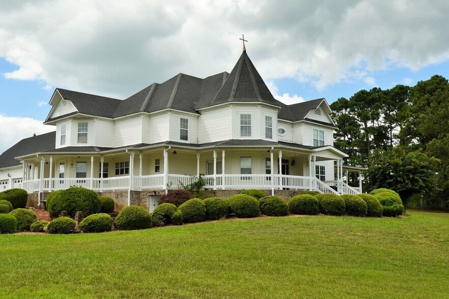 Primary Photo Of 10674 Wall Triana Hwy, Toney Hospitality For Sale
