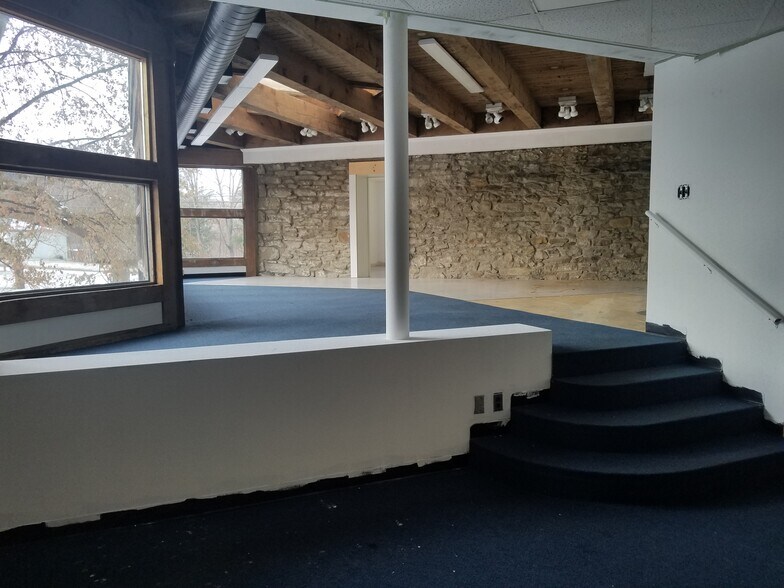 More Photos Of 4068 Mt Royal Blvd, Allison Park Medical For Lease