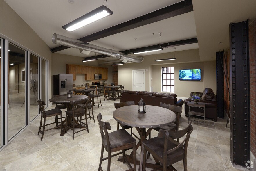 More Photos Of 12 Eagle St, Providence Apartments For Lease