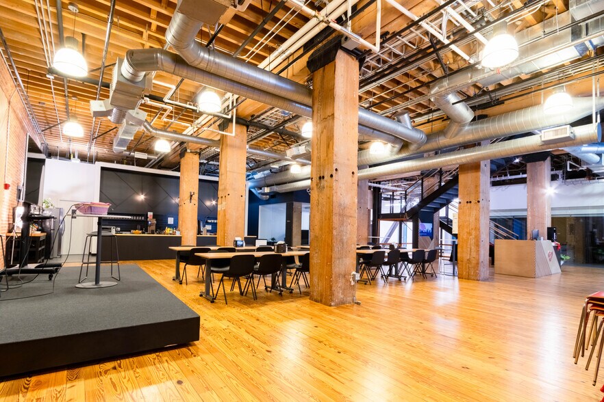 More Photos Of 118 King St, San Francisco Office For Lease