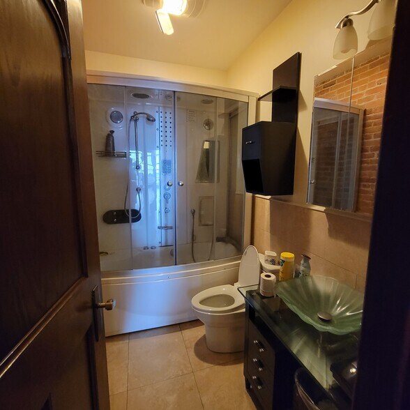 More Photos Of 285 Ellicott St, Buffalo Storefront Retail Office For Lease