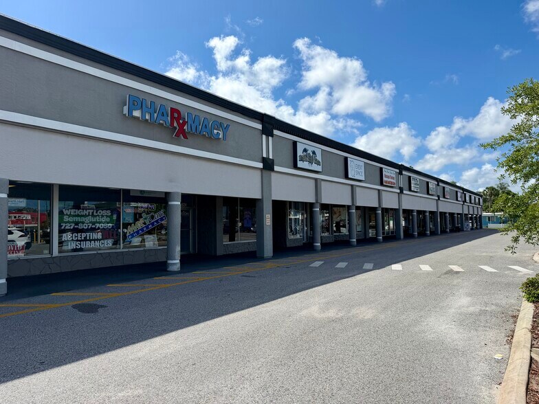 More Photos Of 6604 US Highway 19 N, New Port Richey Unknown For Lease