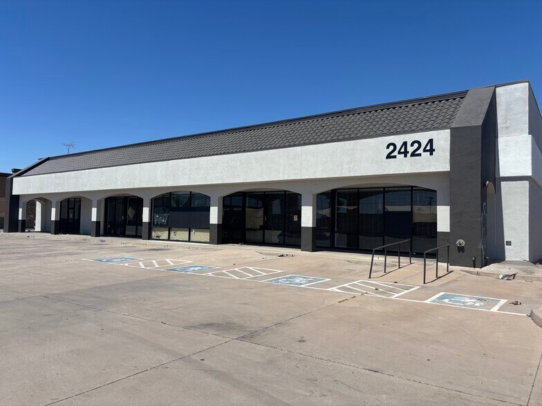 Primary Photo Of 2424 E McDowell Rd, Phoenix Freestanding For Sale