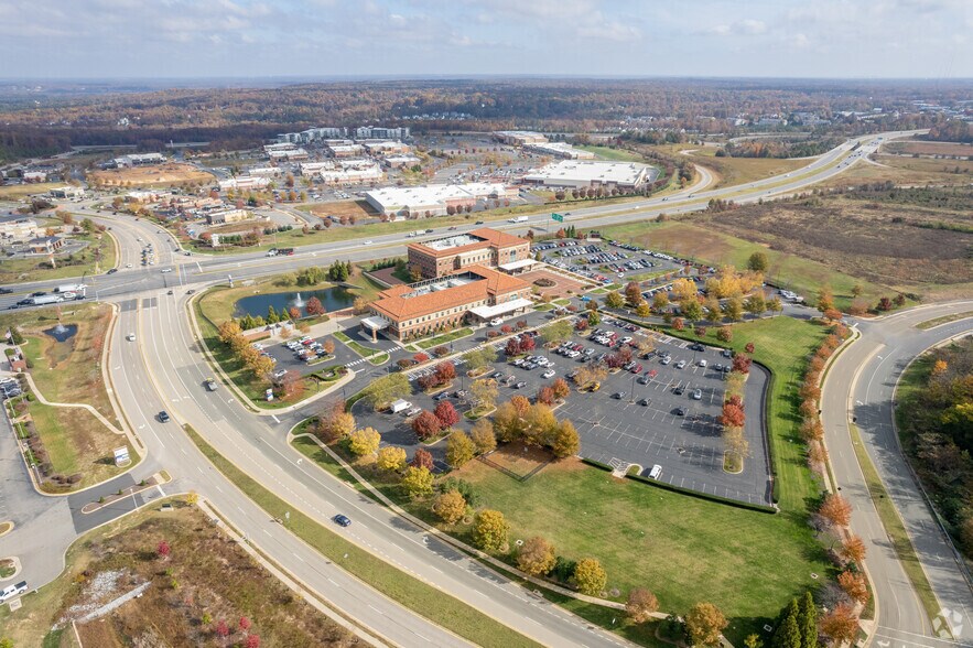 More Photos Of 601 Watkins Centre Pky, Midlothian Medical For Lease