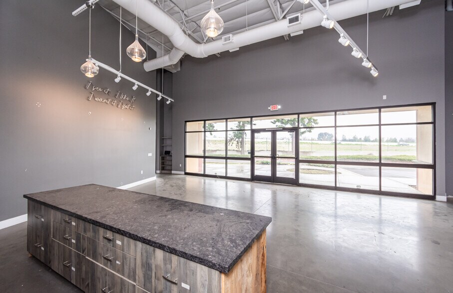 More Photos Of 1475 Moffat Blvd, Manteca Warehouse For Sale