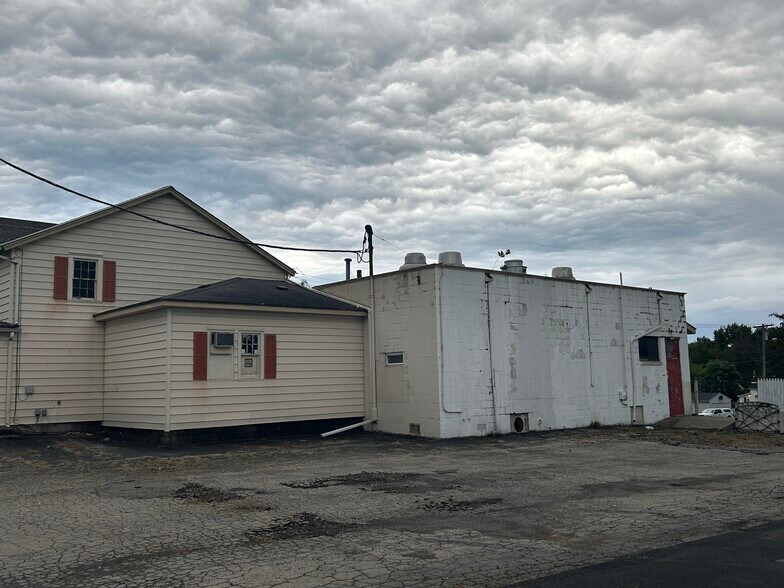 More Photos Of 602 Ridge Rd, Webster Restaurant For Sale