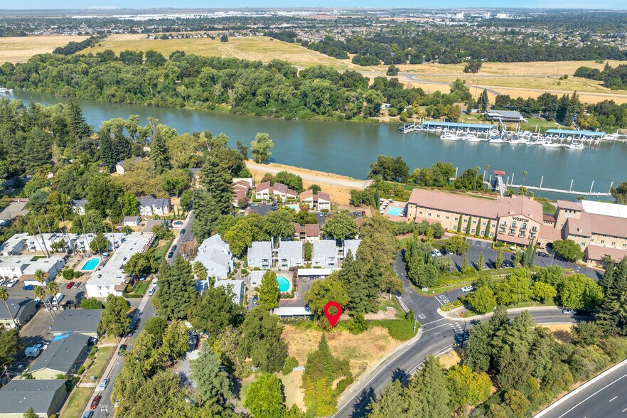 More Photos Of 000 Riverside Blvd, Sacramento Land For Sale