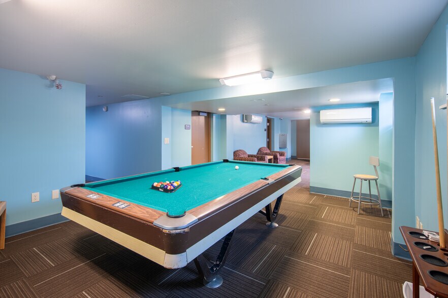 More Photos Of 77 W Bagley Rd, Berea Apartments For Sale