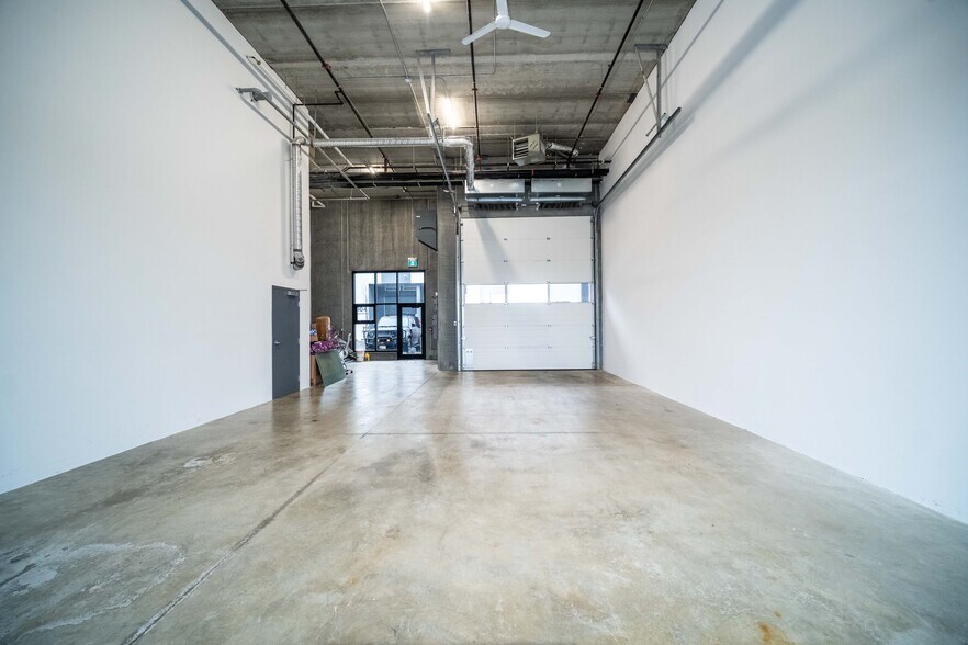 More Photos Of 9123 Bentley St, Vancouver Light Distribution For Lease