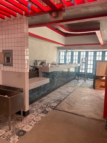 More Photos Of 16641 Bellflower Blvd, Bellflower Restaurant For Sale