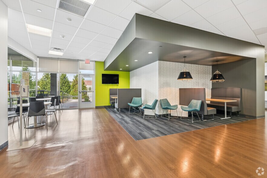 More Photos Of 6800 W 115th St, Overland Park Coworking Space