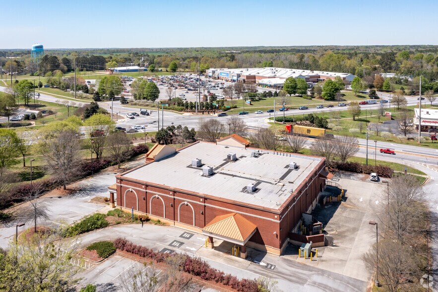 More Photos Of 1770 Eatonton Rd, Madison Drugstore For Lease