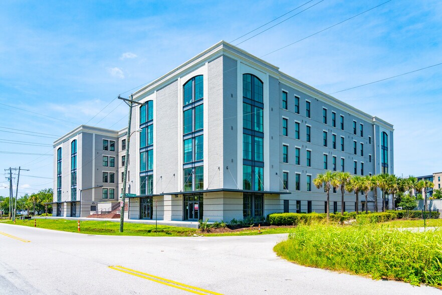 More Photos Of 20 Romney St, Charleston Apartments For Lease