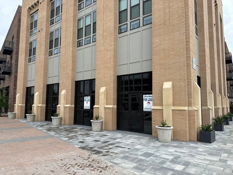 Primary Photo Of 200 N McDonald St, McKinney Storefront Retail Office For Lease