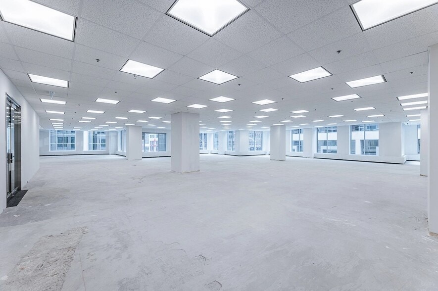 More Photos Of 45 O'Connor St, Ottawa Office For Lease