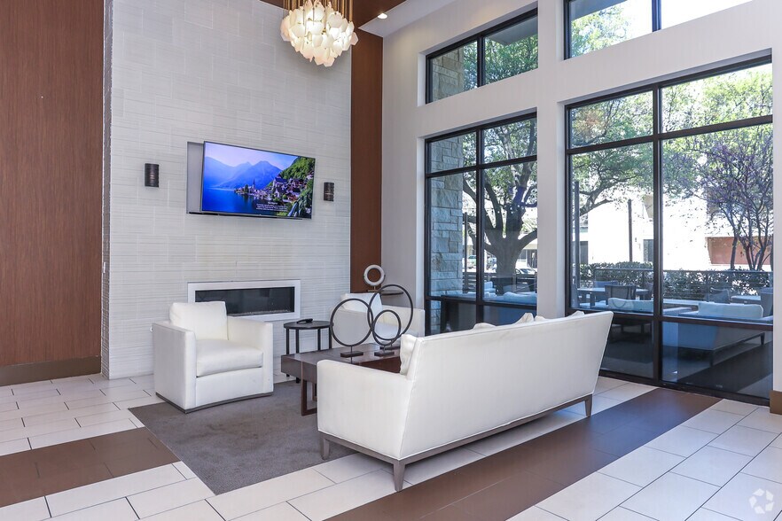 More Photos Of 4646 Amesbury Dr, Dallas Apartments For Lease