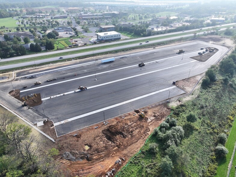 More Photos Of 100 Logistics Dr, Carlisle Truck Terminal For Lease