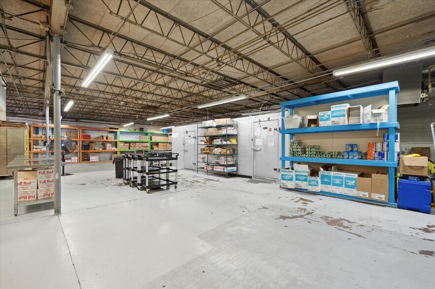 More Photos Of 1100-1104 E Berks St, Philadelphia Flex For Sale