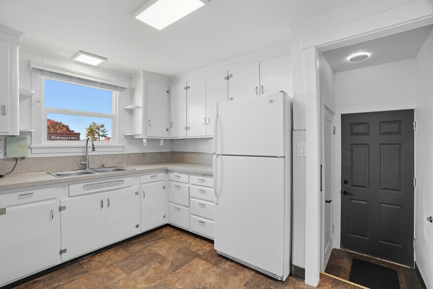 More Photos Of 15813 E Sprague Ave, Spokane Valley Land For Lease