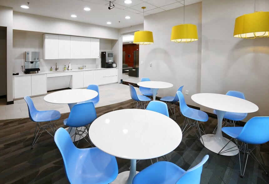 More Photos Of 5600 Tennyson Pkwy, Plano Office For Lease