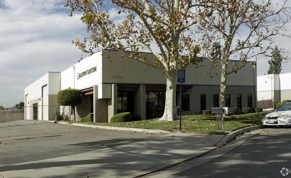 More Photos Of 14122 Central Ave, Chino Warehouse For Lease