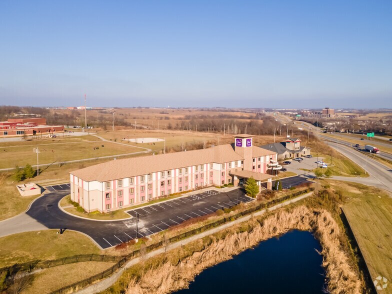 More Photos Of 1840 N Church Rd, Liberty Hotel For Sale