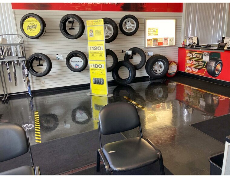 More Photos Of 1380 Hypoluxo Rd, Lantana Auto Repair For Lease