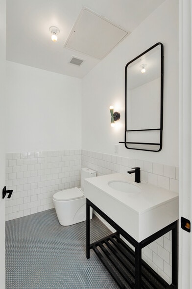 More Photos Of 1086 Fulton St, Brooklyn Apartments For Lease
