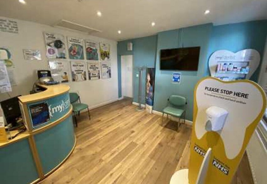 More Photos Of High Street St, Winsford Storefront Retail Office For Sale