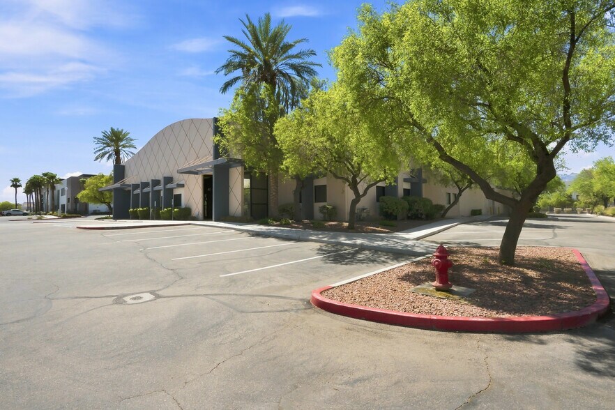 More Photos Of 2701 Crimson Canyon Dr, Las Vegas Light Manufacturing For Sale