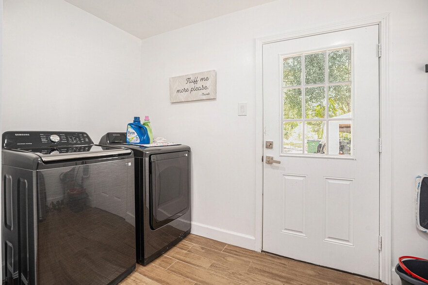 More Photos Of 7710 Iowa Colony Blvd, Rosharon Land For Sale