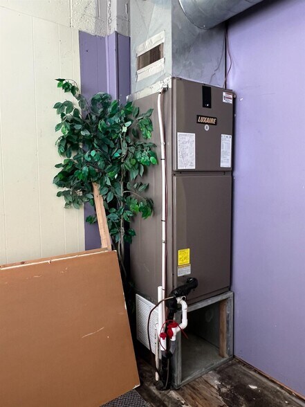 More Photos Of 110 S Main St, Brookville Storefront For Sale