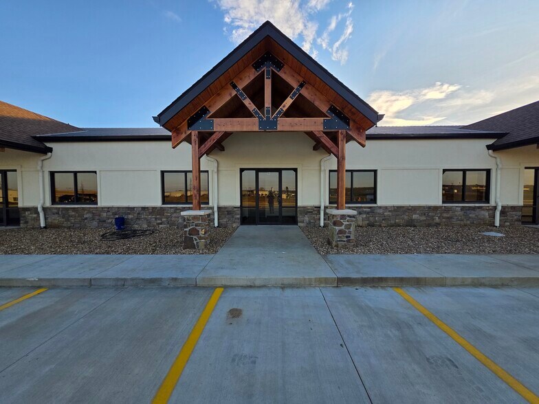 More Photos Of 5300 S Zero St, Fort Smith Storefront Retail Office For Sale