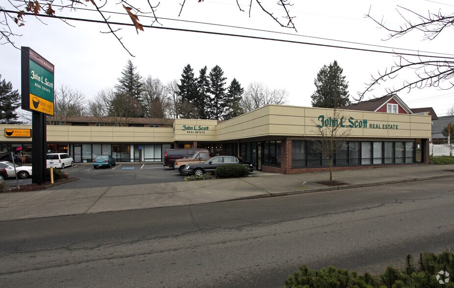 Primary Photo Of 4103-4111 SE Woodstock Blvd, Portland General Retail For Lease