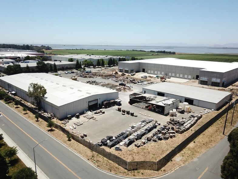 More Photos Of 1111 Green Island Rd, American Canyon Warehouse For Lease