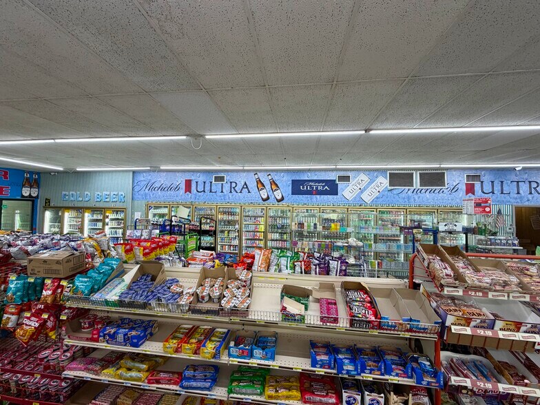 More Photos Of 1656 US Highway 221 N, Douglas Convenience Store For Sale