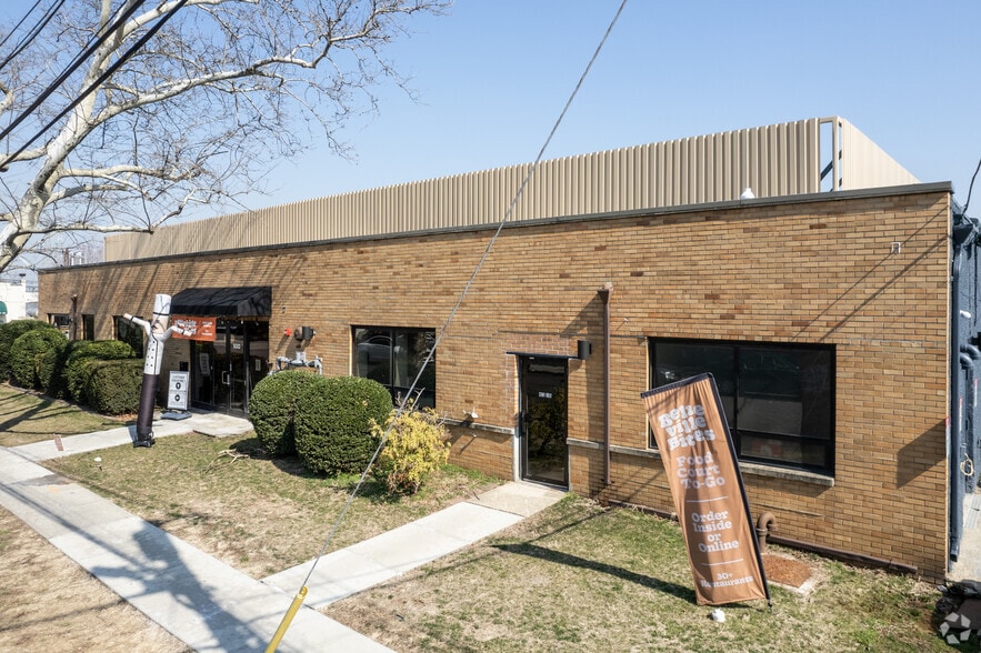 More Photos Of 500 Cortlandt St, Belleville Restaurant For Lease