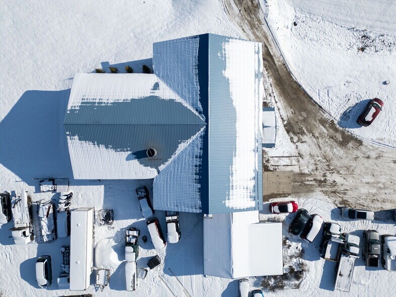 More Photos Of 5220 Maple Ln, Cuba Auto Repair For Sale