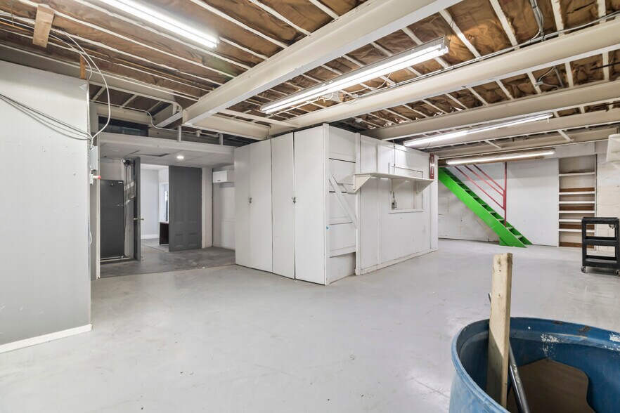 More Photos Of 4618 Pointe Tremble Rd, Clay Township Warehouse For Sale
