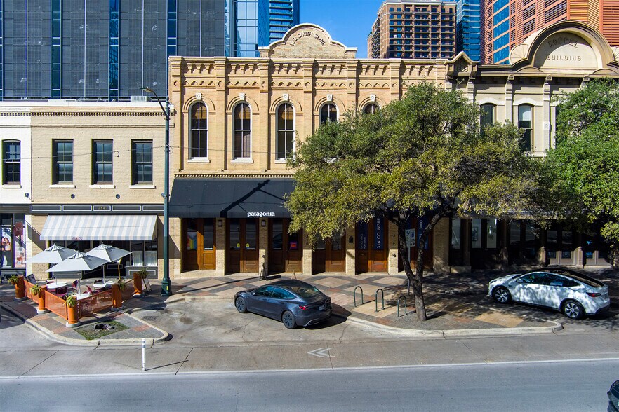 More Photos Of 316-318 Congress Ave, Austin Office For Sale