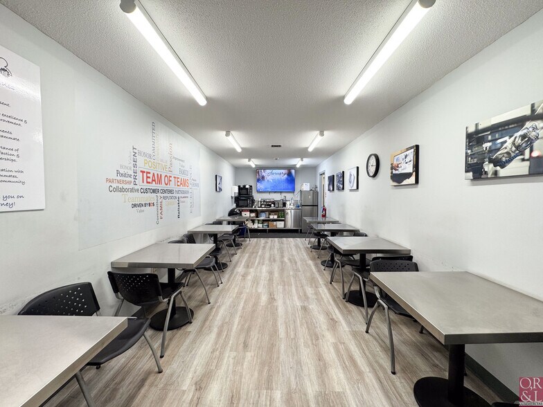 More Photos Of 10 Denlar Dr, Chester Manufacturing For Sale