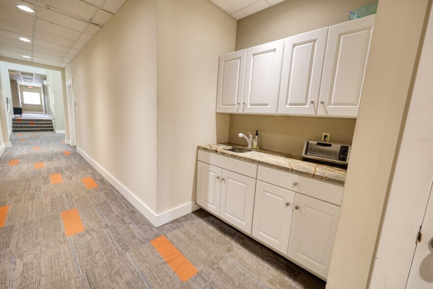 More Photos Of 13526 George Rd, San Antonio Office For Lease