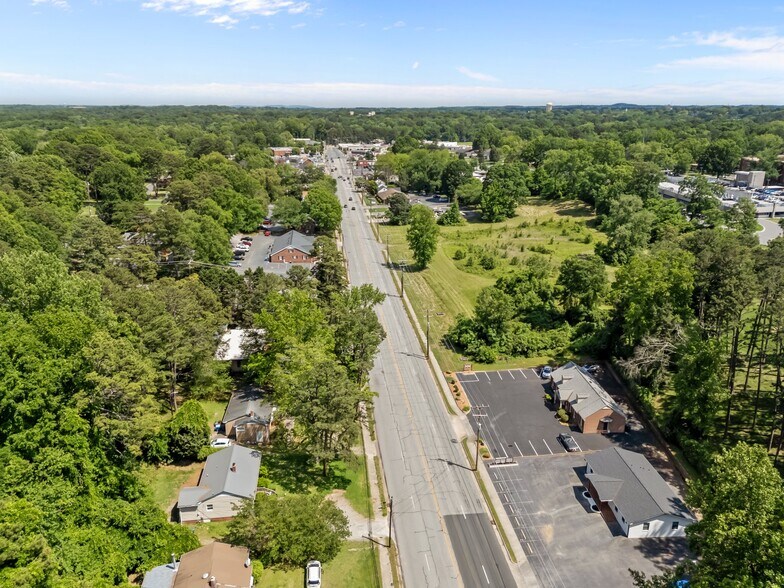 More Photos Of 421 Statesville Blvd, Salisbury Loft Creative Space For Lease