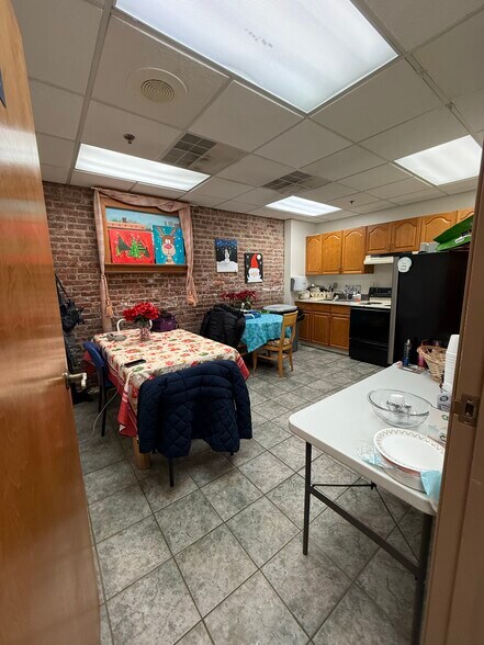 More Photos Of 6701 Bergenline Ave, West New York Office For Sale