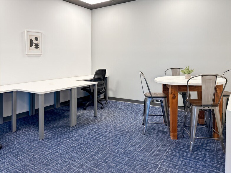 More Photos Of 2395 Lancaster Pike, Reading Coworking Space