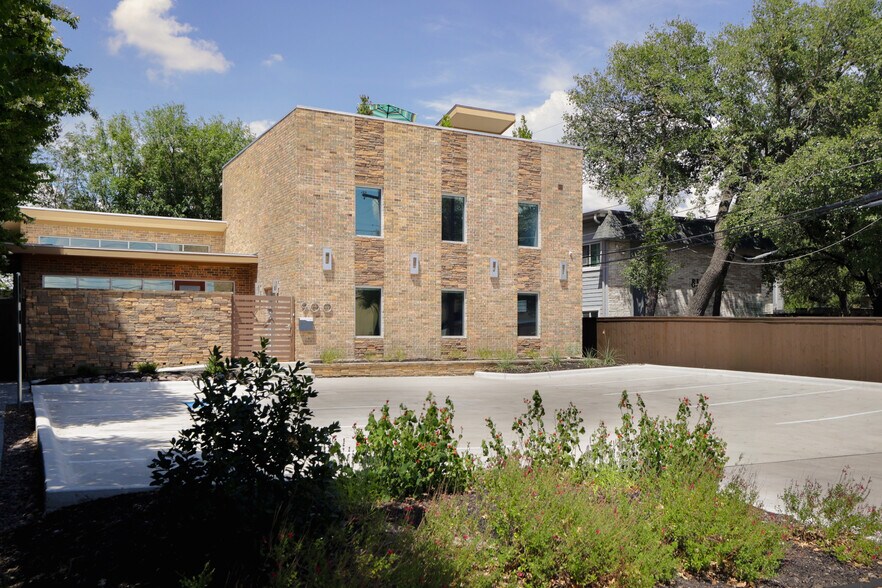 Primary Photo Of 900 W North Loop Blvd, Austin Loft Creative Space For Sale